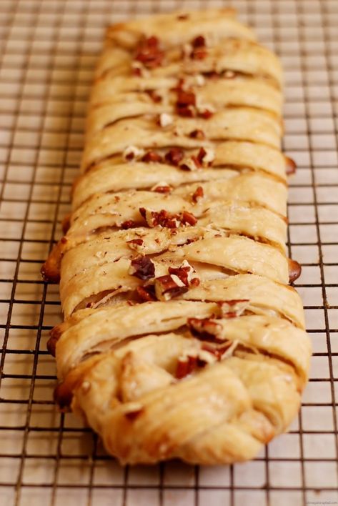 Maple Pecan Danish from Nutmeg Disrupted Pecan Danish Recipe, Pecan Danish, Good Cookie Recipes, Maple Shortbread, Buttermilk Muffins, Danish Recipe, Danish Pastries, Maple Pecan, Danish Food