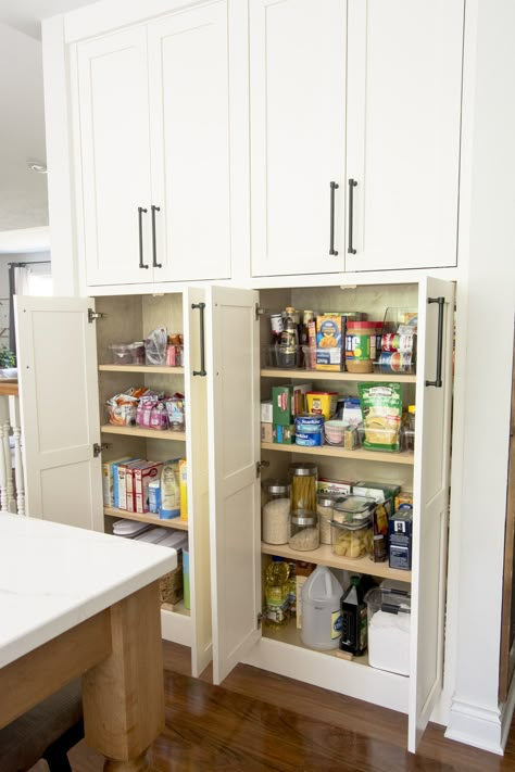 Farmhouse Organization, Classy Farmhouse, Shallow Pantry, Corner Kitchen Pantry, Kitchen Pantry Ideas, Free Standing Kitchen Pantry, Small Kitchen Pantry, Kitchen Pantry Cupboard, Open Pantry