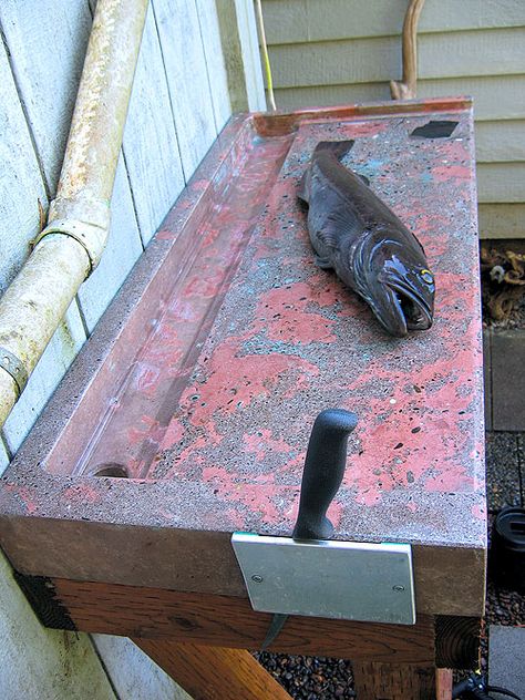 I think I might make one of these tables for fish cleaning behind our house. No more cleaning salmon on top of the cooler! Fish Cleaning Station, Fish Cleaning Table, Cleaning Station, Lake Dock, Building A Garage, Concrete Countertop, Garage Organize, Man Cave Art, House No