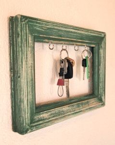 Key Holder Diy, Koti Diy, Key Hanger, Home Diy On A Budget, Home Diy Projects, Diy Home Crafts, Key Holder, Show Off, Home Deco