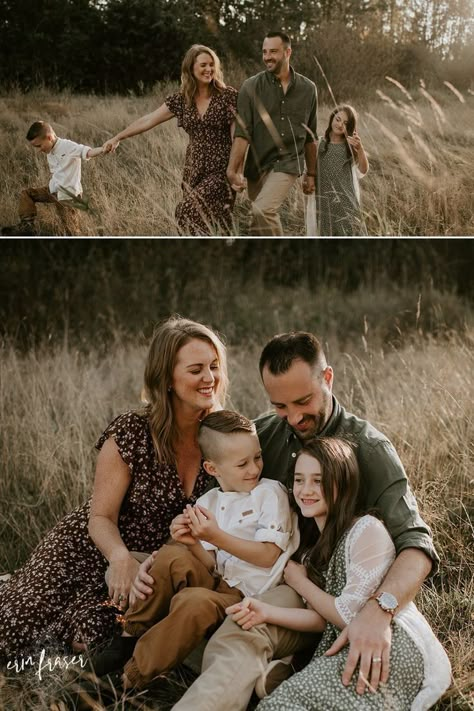 Family Photos With Trees, Family Session Photography, Family Of 4 Photography Poses, Family Photos Background, Joyfolie Family Photo, Autumn Family Photography Ideas, Family Portrait Posing, Four Family Photo Ideas, Seated Family Photos