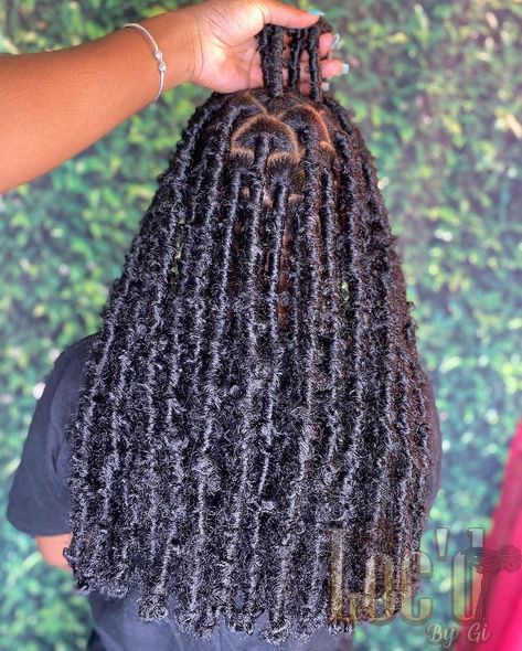 Locs With Curls, Butterfly Locks, 2023 Hairstyles, Bohemian Locs, Weave Hairstyles Braided, Glow Hair, Soft Locs, Butterfly Locs, Faux Locs Hairstyles