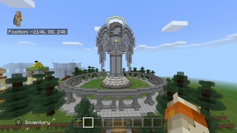 Angel Statue Minecraft Minecraft Pedestal, Minecraft Monument Ideas, Minecraft Angel Statue, Minecraft Monument, Minecraft Monuments, Minecraft Charts, Chateau Minecraft, Statue Minecraft, Minecraft Statue