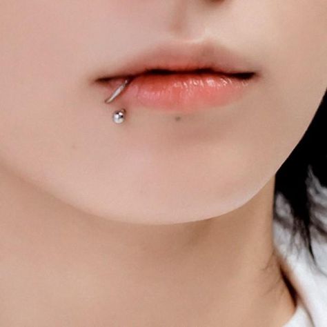 Jungkook Lips Aesthetic, Jungkook Lips Piercing, Jungkook Double Lip Piercing, Kpop Idol Ear Piercing, Spider Bites Piercing Aesthetic, Jungkook Lips Close Up, Jungkook Lips Drawing, Jungkook's Lips, Jungkook Lip Piercing