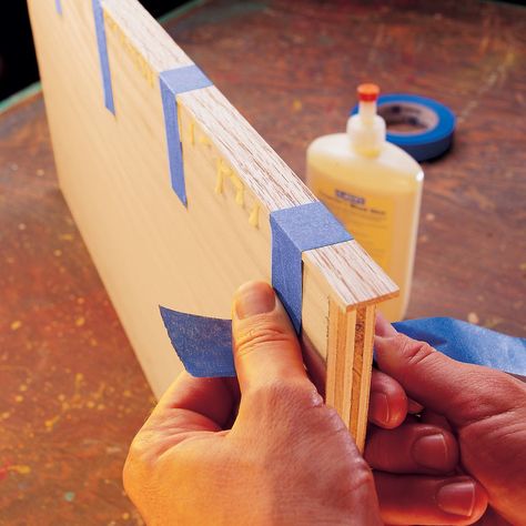 tape edge banding Wood Edging, Plywood Edge, Plywood Projects, Diy Glue, Diy Handyman, Woodworking For Beginners, Edge Banding, Wood Working Ideas, Wood Projects Furniture