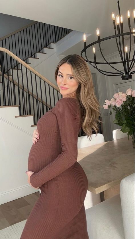 Amanda Stanton, Ben Higgins, Fall Maternity Outfits, Bachelor Nation, Fall Maternity, Two Daughters, Sleeve Maxi Dress, Long Sleeve Maxi, Long Hair Cuts