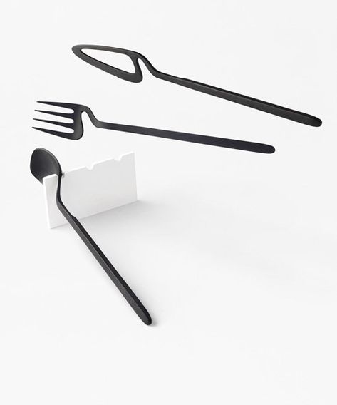 nendo's skeleton collection features cutlery you can hook onto walls and cups Utensil Design, Unique Utensils, Flatware Design, Nendo Design, Kitchenware Design, Cutlery Design, Eating Utensils, Tableware Design, The Skeleton