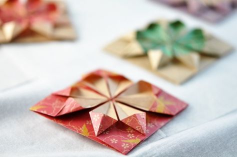 challenge-3-stars-2-ss Flat Origami, Pinterest Party, Origami Stars, Origami Design, Paper Folding, Kirigami, Origami Paper, Diy Paper, Assemblage