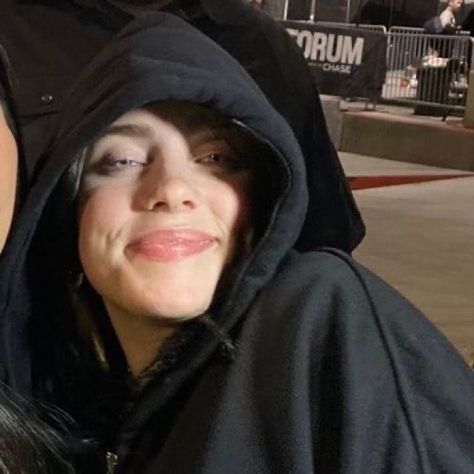 Billie Eilish Cute, Comfort Photos, Miss X, Cute Pics, Just She, No Face, She Song, Big Love, Her Music