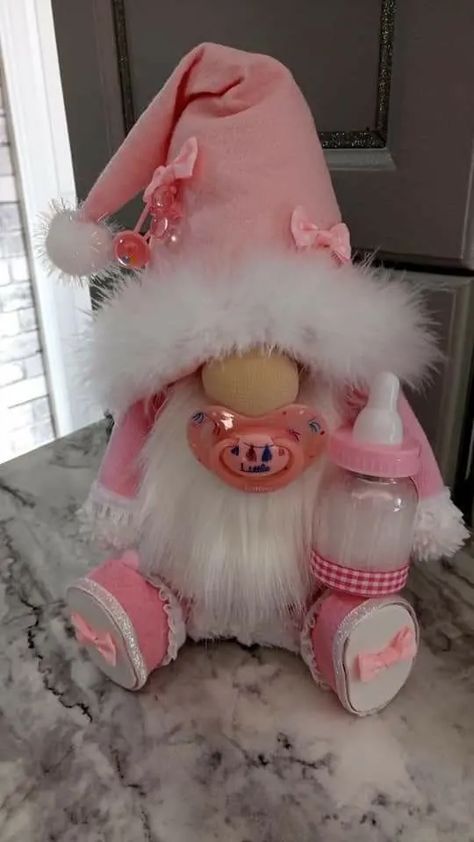 100 + Super Adorable Gnome Crafts to Take You From Easter to Christmas - HubPages Gnomes With Shoes, Gnome Accessories, Crafts For Easter, Gnome Crafts, Mitten Ornaments, Mini Doll House, Gnome Hat, Gnomes Diy, Scandinavian Gnomes