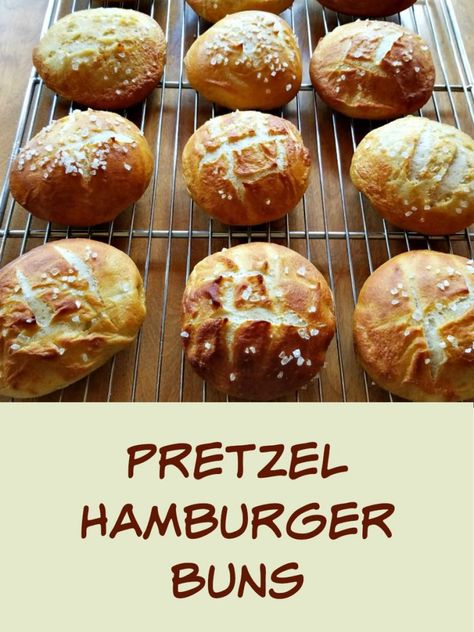 Hamburger Roll, Whipped Cream Frosting Recipe, Hamburger Rolls, Pretzel Bread, How To Make Hamburgers, Sheet Pan Meals Chicken, Bread Ideas, Homemade Bagels, Hamburger Buns