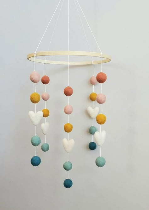 Diy Boho Crib Mobile, Felt Rainbow Mobile, Felt Ball Diy, Felt Balls Crafts, Diy Boho Mobile, Diy Felt Mobile Nursery, Needle Felt Mobile, Felt Mobile Diy, Diy Felt Baby Mobile