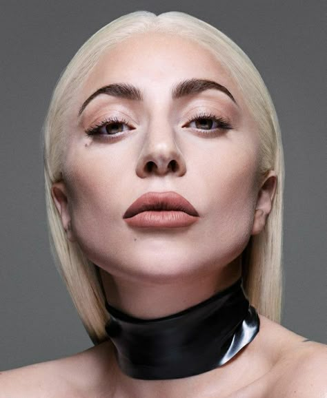 Lady Gaga Nose, Lady Gaga Lipstick, Natali Germanotta, Lady Gaga Face, Lady Gaga Makeup, Lady Gaga Photos, Lady Gaga Pictures, Taylor Kinney, Lip Crayon