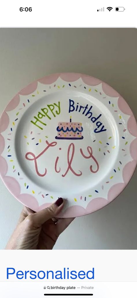 Birthday Pottery Painting Ideas, Birthday Plate Ideas, Birthday Cake Plate, Birthday Things, Diy Pottery Painting, Plate Ideas, Kids Plates, Birthday Plate