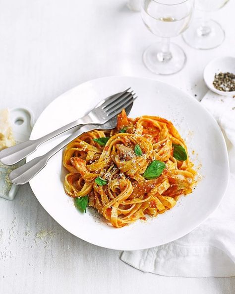 Spicy tomato and mackerel pasta Mackerel Pasta, Canned Mackerel, Mackerel Recipes, Smoked Mackerel, Shellfish Recipes, Delicious Magazine, Midweek Meals, Fish Dishes, Pasta Recipe