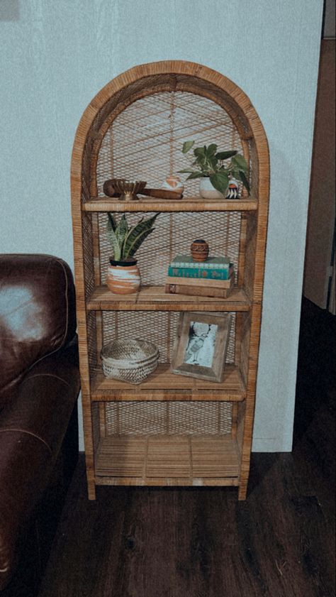 Bookshelf Kids Room, Wicker Bookshelf, Kids Room Bookshelves, Antique Wicker, Vintage Bookcase, Wicker Shelf, Condo Decorating, Bookshelves Kids, So In Love