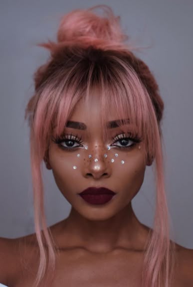 15 Breathtaking Eyelash Transformations That'll Shock You Grunge Hair, Hair And Makeup, Bun Hairstyles, Pink Hair, Hair Goals, Makeup Inspiration, Dyed Hair, Hair Inspo, Cute Hairstyles