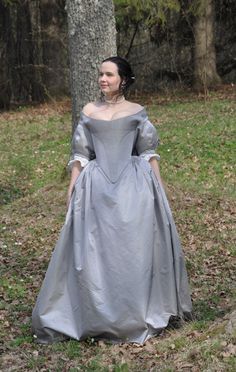 Before the Automobile: 1660's dress 1660s Dress, 1650s Fashion, Baroque Clothing, 1600 Fashion, 17th Century Dress, 1800s Dresses, 17th Century Clothing, Historical Gowns, 17th Century Fashion