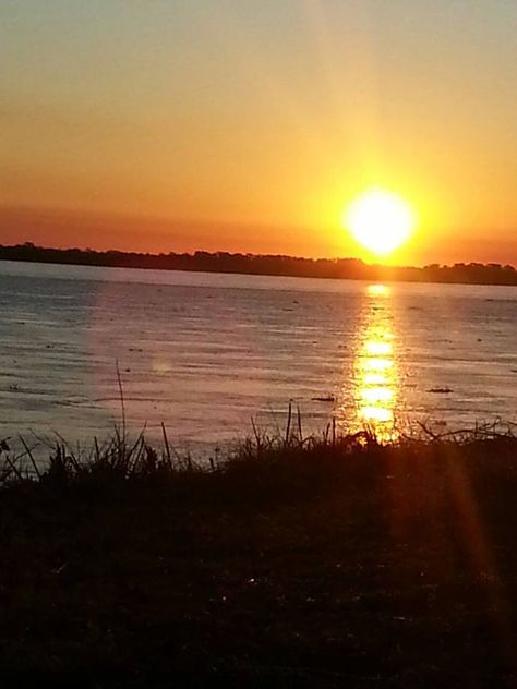 Atardecer a la vera del rio Parana, La Paz. Entre Rios. Argentina. Entre Rios, Celestial Bodies, Travel, La Paz