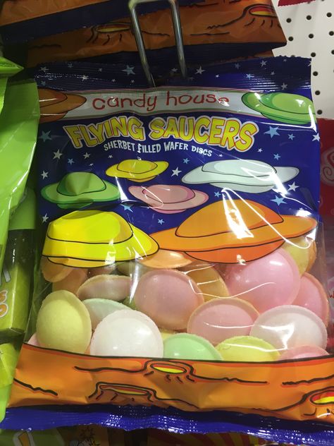 Flying Saucers Rectro old Skool sweets Flying Saucer Sweets, Sweet Packets, Toffee Crisp, Flying Saucers, Crisp Recipe, Flying Saucer, Old Skool, Toffee, Candy