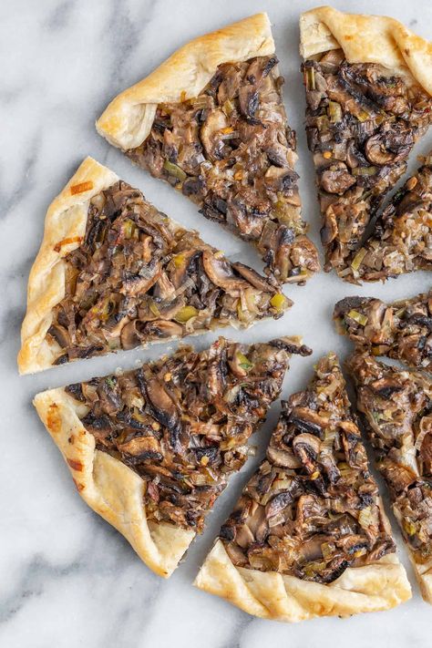 Mushroom Galette - Delish Knowledge Vegan Mushroom Galette, Mushroom Galette, Cheesy Puff Pastry, Mushroom Tart, Puff Pastry Crust, Wild Mushroom, Mushroom Gravy, Savory Tart, Sauteed Mushrooms