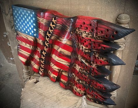 Old Fence Wood, Wall Mounted Coat Hanger, American Flag Wall Art, American Flag Wall, American Flag Decor, Anniversary Gift Diy, Handmade Wedding Gifts, Handmade Personalized Gifts, American Flag Wood