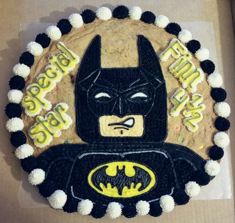 Lego Batman cookie cake. Batman Cookie Cake, Batman Cookies, Lego Batman Birthday, Batman Cake Topper, Blackberry Cake, Superhero Birthday Cake, Novelty Birthday Cakes, Batman Cake, Birthday Cookie