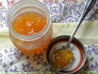 Peach Amaretto jam Peach Amaretto, Amaretto Recipe, Breakfast Catering, Peach Jam Recipe, Ball Canning, Home Canning Recipes, Liqueurs Recipes, Peach Jam, Jam And Jelly