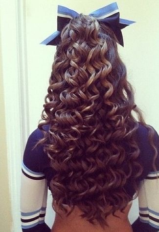 Your hair probably looked like this at games or competitions. | 35 Things Every Cheerleader Will Understand #cheer #cheerleader #cheerleading Cheerleading Hairstyles, Cheer Hair, Top Hairstyles, Half Up Half Down Hair, Perfect Curls, Half Up Hair, Long Curly Hair, Half Up Half Down, Long Curly