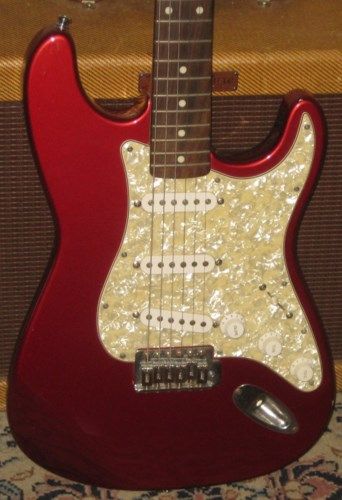 1986 Fender Stratocaster Red $595.00 Fender Stratocaster Red, Guitar Fingers, Pretty Guitars, Classic Nursery, Hello Kitty House, Cheap Guitars, Guitar Obsession, Pedal Board, Fender Guitar