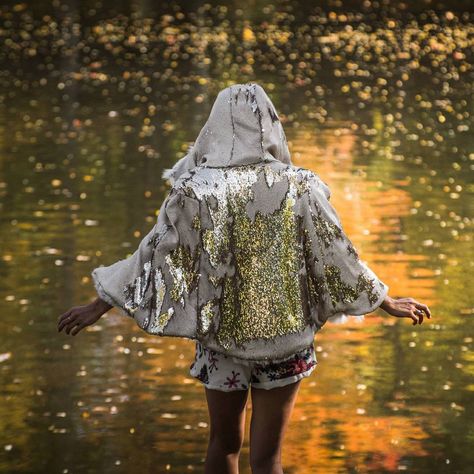 Sparkle through winter in the champagne sparkle cape 😄. Shop link in bio #fallfashion #goddesscouture #fringeandepaulette #fantasyfashion #sparkleeveryday #outfitoftheday #outerwear #etsyshop #sequinaddiction #sequincape #outerwear #winterfashion Gloomy Winter, Festival Coats, Sequin Cape, Ladies Poncho, Winter Festival, White Faux Fur, Winter Wardrobe, New Black, Brown And Grey