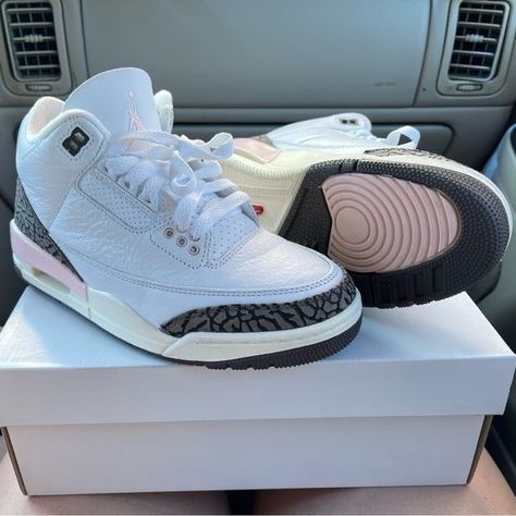 Jordan 3 Neapolitan, Pretty Sneakers, Trendy Shoes Sneakers, Nike Fashion Shoes, Jordan Shoes Girls, Pretty Shoes Sneakers, Jordan Shoes Retro, Kicks Shoes, All Nike Shoes