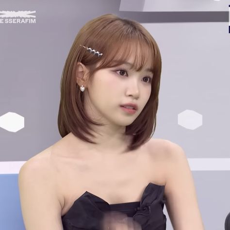 lesserafim chaewon icon Chaewon Lesserafim Short Hair, Kpop Bob Haircut, Chaewon Hairstyle, Chaewon Haircut, Chaewon Short Hair, Chaewon Hair, Chaewon Pfp, Pretty Short Hair, Lesserafim Chaewon