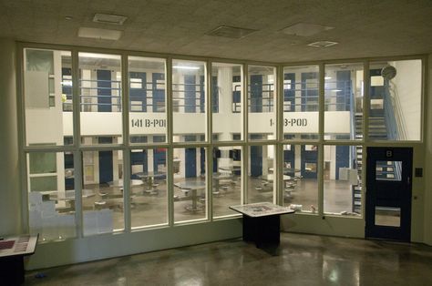 Inside look into 141 B-Pod at Twin Towers Correctional Facility Correctional Facility, County Jail, Brutalism Architecture, Sci Fi Novels, Brutalism, Mug Shots, Retro Futurism, Abandoned Places, Work Space