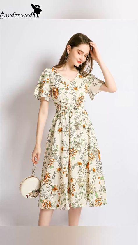 Classic Sundress, Frock Models, Dresses For Woman, Home Dress Women, Velvet Cloth, Fancy Frocks, Flowy Midi Dress, Fancy Gowns, Stylish Short Dresses