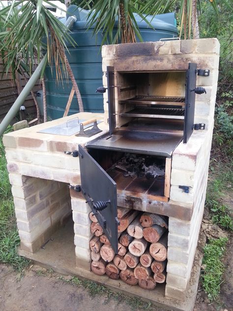 Backyard Smokers, Brick Grill, Outdoor Smoker, Brick Bbq, Diy Bbq, Bbq Smoker, Backyard Grilling, Outdoor Oven, Backyard Kitchen