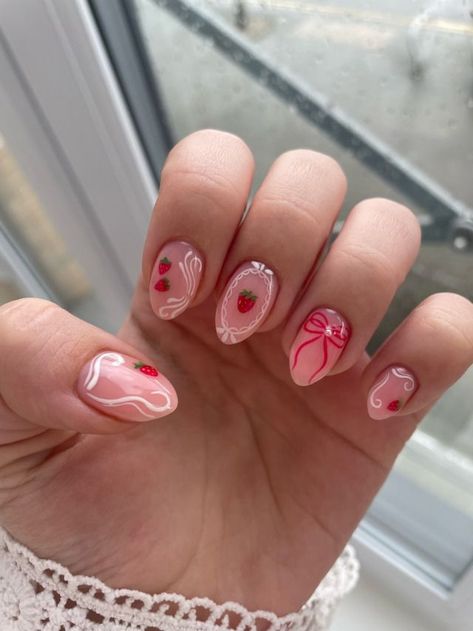 Pink Gel Manicure Ideas, Coquette Gel Nails, Strawberry Coquette Nails, Strawberry Nails Acrylic Almond, Rococo Strawberry, Nail Ideas Fruit, Strawberry Nail Ideas, Strawberry Almond Nails, Strawberry Pink Nails