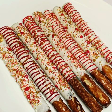 Gold Pretzel Rods, Pretzel Rods, Napkin Rings, Red White, Red And White, Red, Gold, White, Home Decor