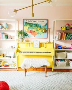 Painted Piano Ideas, Paint A Piano, Painted Piano, Pink Piano, Boho Style Room, Painted Pianos, Piano Ideas, Piano Decor, My Camera Roll