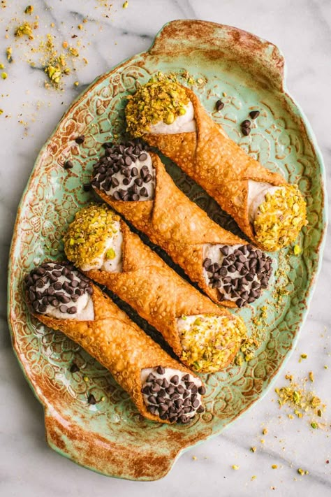 The Best Sicilian Ricotta Cannoli Filling Authentic Cannoli Filling, Traditional Sicilian Recipes, Traditional Cannoli Filling Recipe, Sicilian Breakfast, Ricotta Cannoli Filling, Italian Cornetto, Cannoli Filling Recipe, Italian Thanksgiving Recipes, Ricotta Cannoli