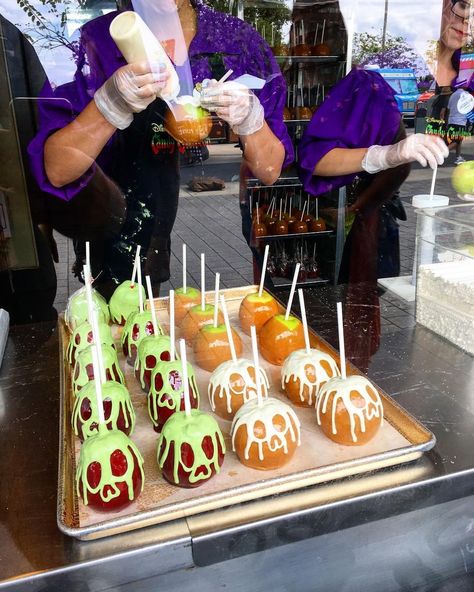 Disney always offers insanely decadent foods, but the parks' culinary team really steps up its game during Halloween. Both Disneyland and Walt Disney World Disney World Halloween Food, Walt Disney World Halloween, Disneyland Halloween Food, Disney Halloween Snacks, Disney Parks Food, Disney Halloween Food, Disneyland Nostalgia, Disney Halloween Treats, Disney's Halloween Treat