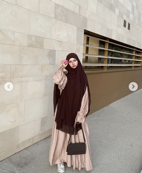 Baddie Hijabi Outfits, Jilbab Outfits, Khimar Style, Baddie Lifestyle, Muslimah Clothing, Modern Hijab Fashion, Hijab Fashionista, Modesty Outfits, Girl Fashion Style