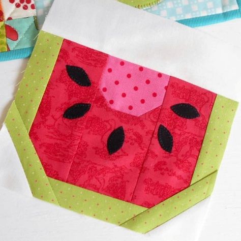 Block 3 - Watermelon Block.  A fun and easy block from The Patchsmith's Sampler Blocks book. Watermelon Quilt, Modern Quilt Blocks, Picnic Quilt, Farm Quilt, Quilting Blocks, Juicy Watermelon, Quilt Block Patterns Free, Paper Pieced Quilt, Sampler Quilts