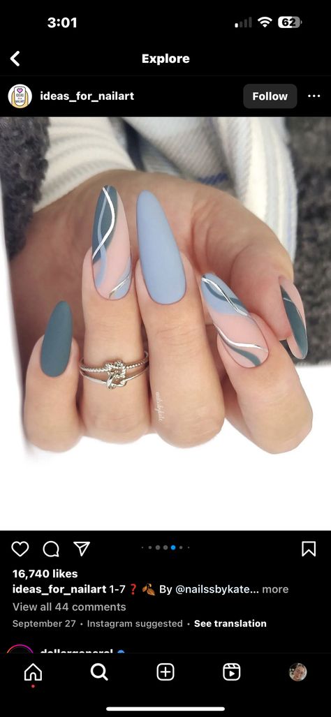 Blue Grey And White Nails, Blue And Grey Nail Ideas, Blue And Gray Nail Ideas, Dusty Blue Nail Designs, Slate Blue Nails Design, Blue Gray Nails Design, Acrylic Nail Designs Gray, Greyish Blue Nails, Steel Blue Nails