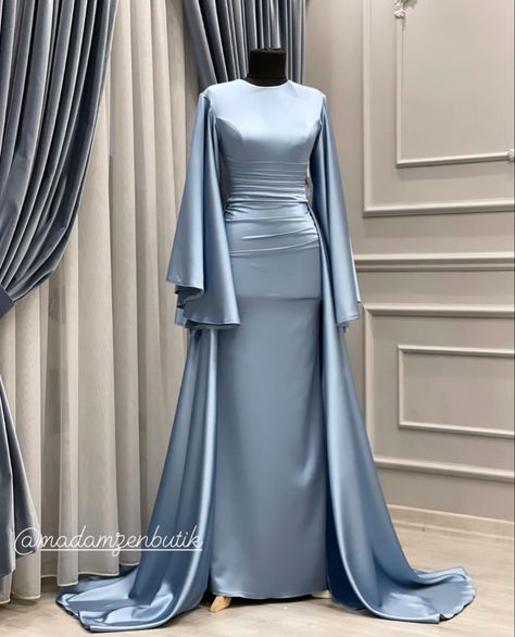 Hijabi Dresses For Graduation, Satin Prom Dress Modest, Prom Dresses Islamic, Fancy Hijabi Dresses, Dress Ideas Graduation, Halal Dresses Prom, Modest Dresses For Prom, Modest Prom Outfits, Grad Dresses For Hijabis