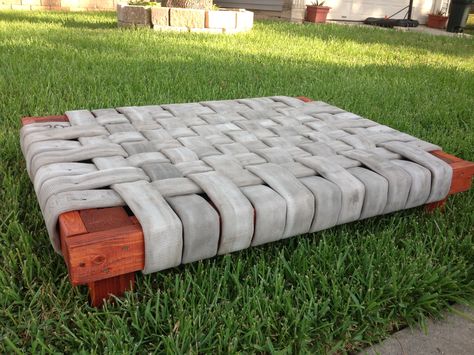 Used fire hose dog bed!!!! Fire Hose Crafts, Outdoor Dog Bed, Dog Yard, Diy Dog Bed, Fire Hose, Bed Diy, Dog Projects, Dog Furniture, Dog Items