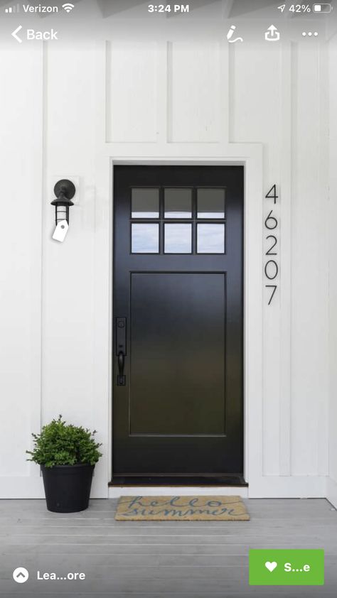 Modern Farmhouse Homes, Farmhouse Architecture, Building A Porch, Farmhouse Front Door, Black Front Doors, Modern Farmhouse Home, Modern House Number, Exterior Front Doors, Modern Farmhouse Exterior