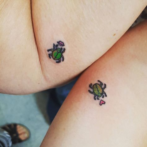 25 Micro Tattoos That Will Make You Look Cute And Badass At The Same Time – Elite Daily Red Flower Tattoos, Beetle Tattoo, Matching Tats, Gem Tattoo, Bestie Tattoo, Clown Tattoo, Bug Tattoo, Small Pretty Tattoos, June Bug