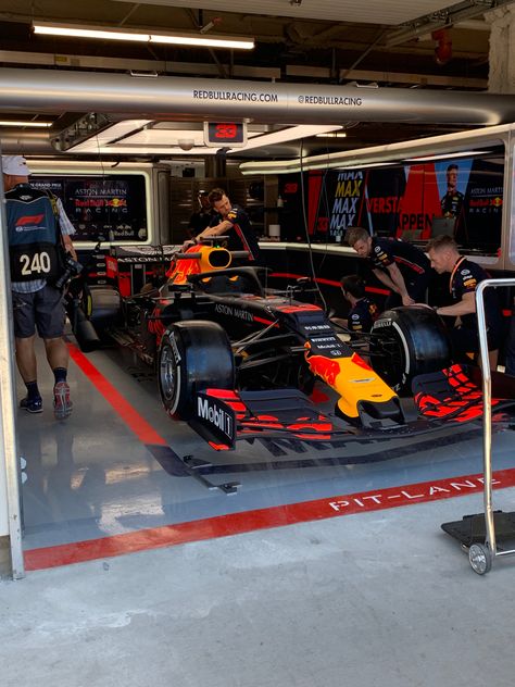 F1 Garage Aesthetic, Formula One Aesthetic Redbull, Redbull Aesthetic F1, Red Bull Aesthetic F1, Redbull F1 Aesthetic, F1 Aesthetic Redbull, Red Bull F1 Aesthetic, Redbull Racing Aesthetic, Red Bull Racing Aesthetic