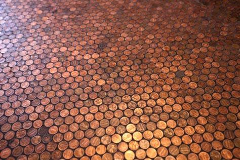 Look We Love: Penny Tile in the Bathroom Penny Jar, Penny Tile Floors, Penny Floor, Standard Hotel, Penny Tile, Copper Penny, Copper Diy, Unique Flooring, Cork Flooring